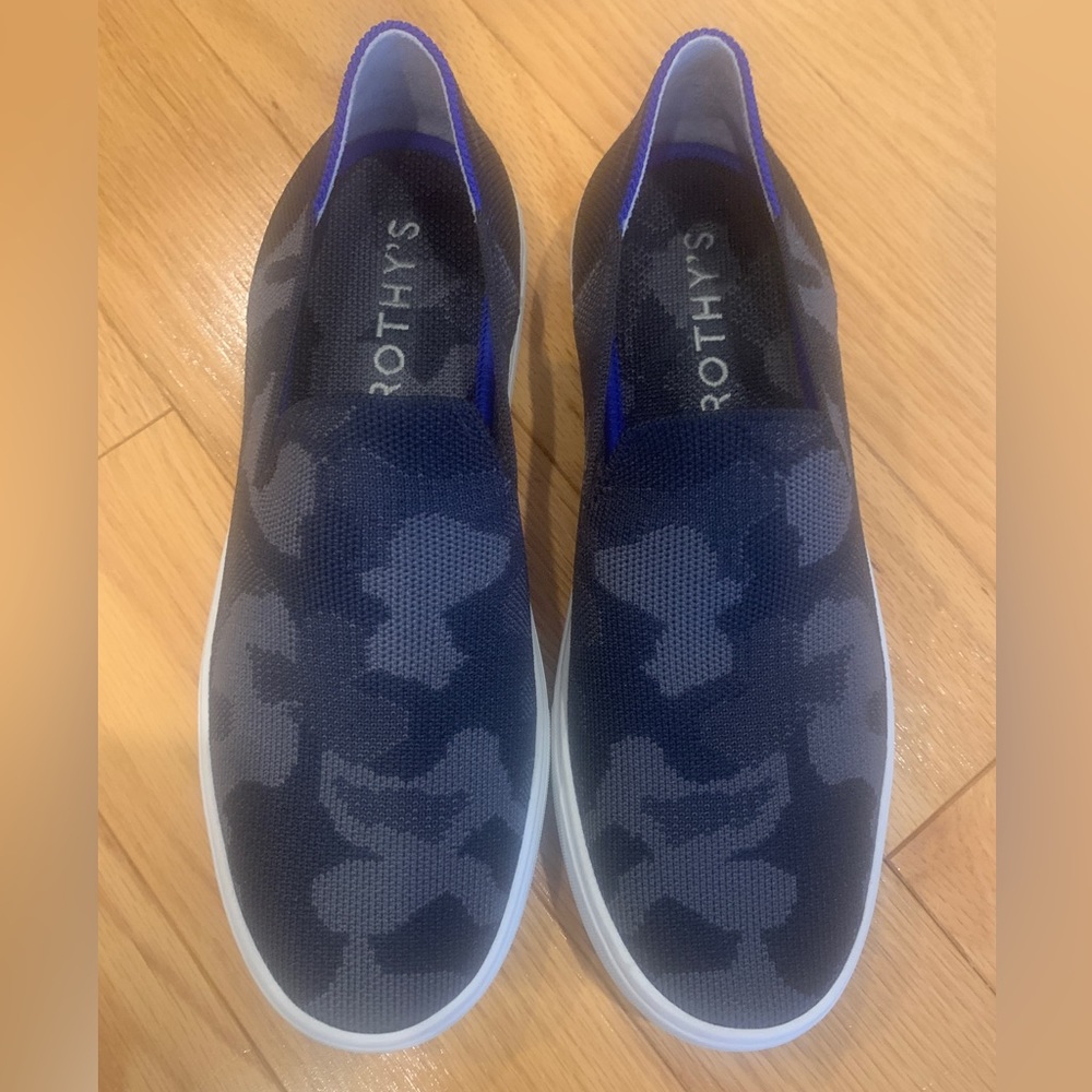 Rothy’s Slip-On Sneaker in Grey Camo, Size 7.5